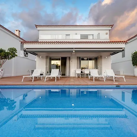 Villa Espectacular Aurora By Paramount Holidays
