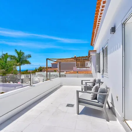 Espectacular Aurora By Paramount Holidays *