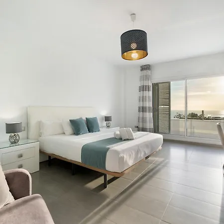 Espectacular Aurora By Paramount Holidays Villa